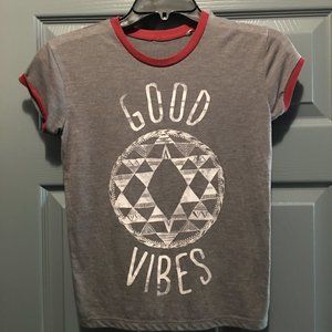 Juniors Sz Small "Good Vibes" Graphic T-Shirt